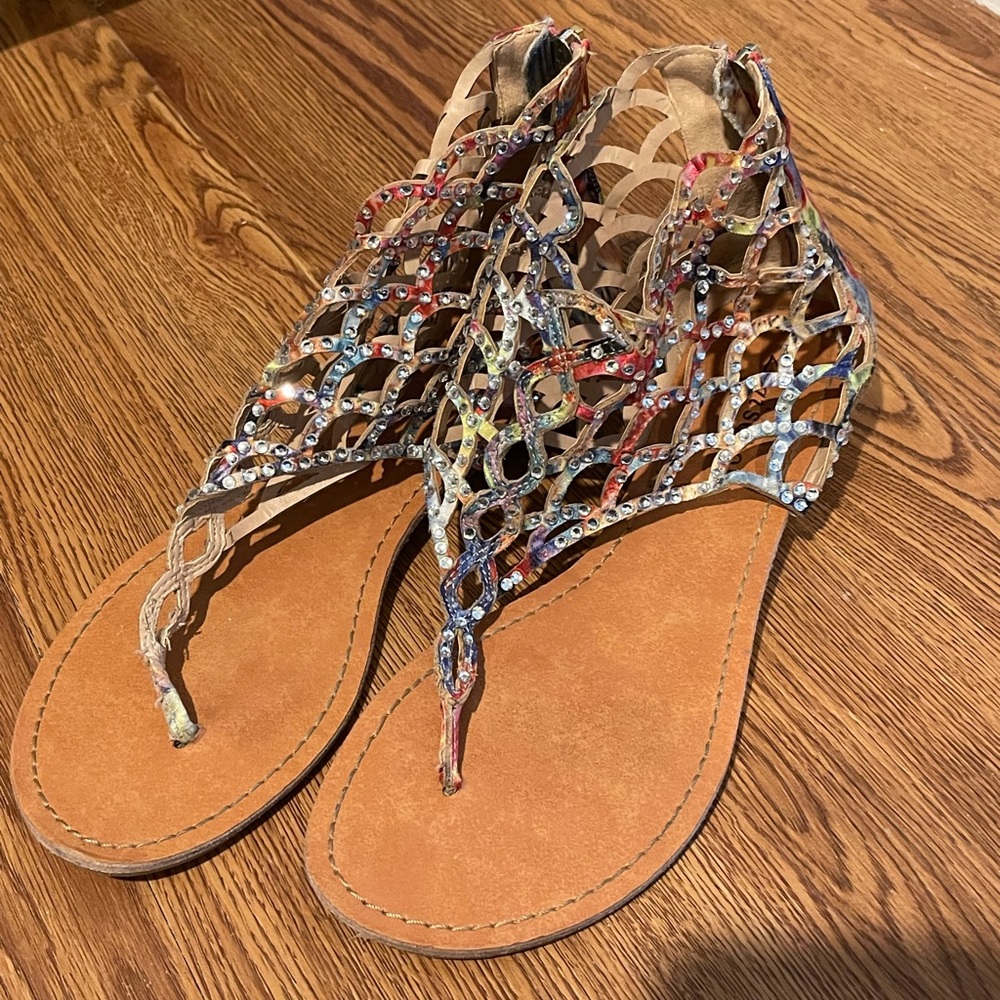 Multicolored rhinestone flats🤍